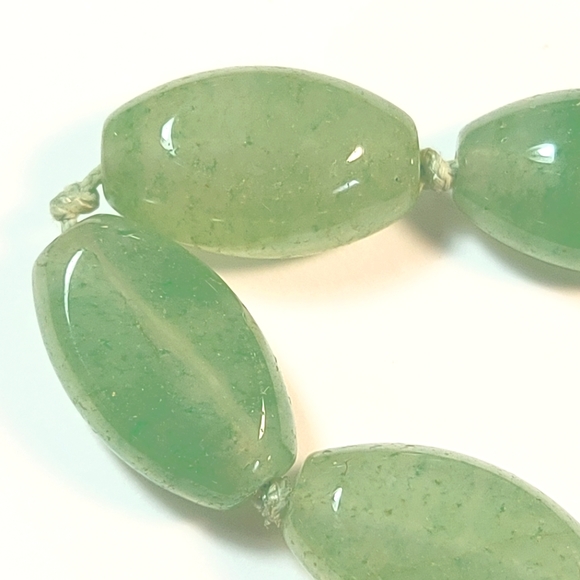 4 for $25- Vintage Moss Green Glass Bead Necklace - Picture 4 of 4